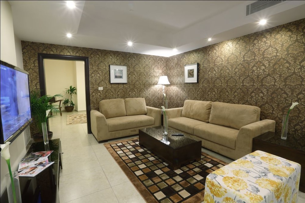 CITY ROSE HOTEL SUITES 46/67