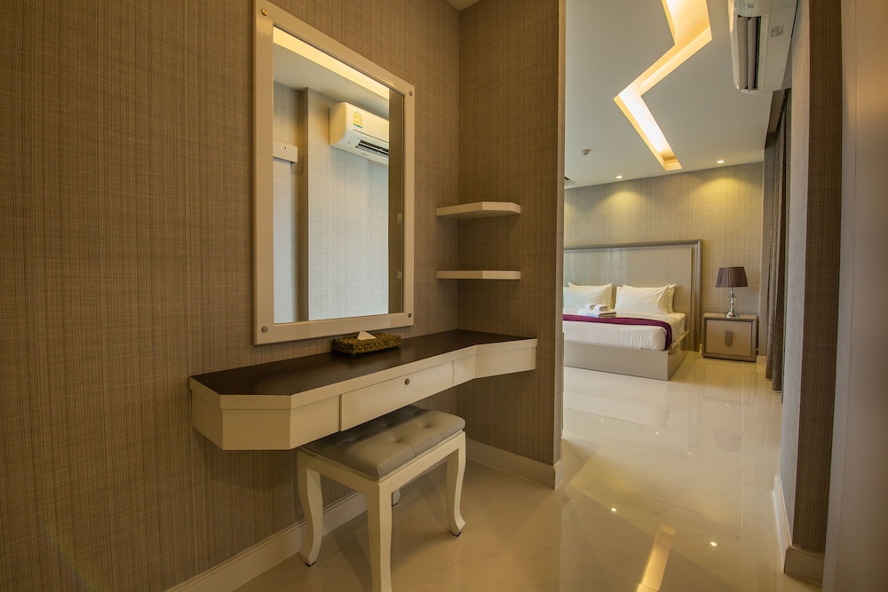 Phuglong Luxury Hotel 48/50