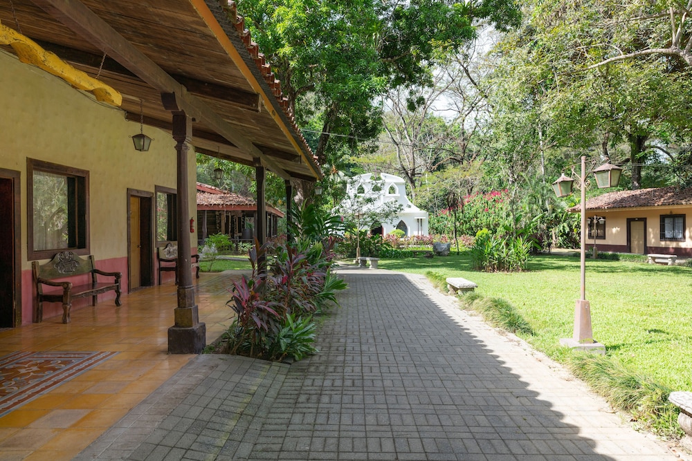 Villa Lapas Rainforest Eco Resort 1/29