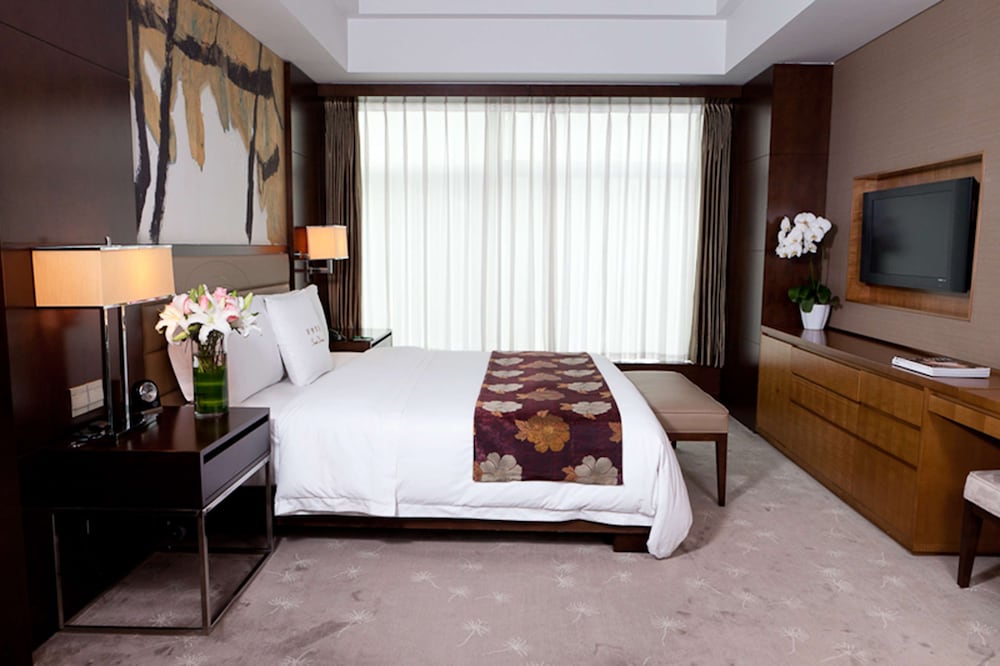 Executive, King Bed, Executive Lounge Access