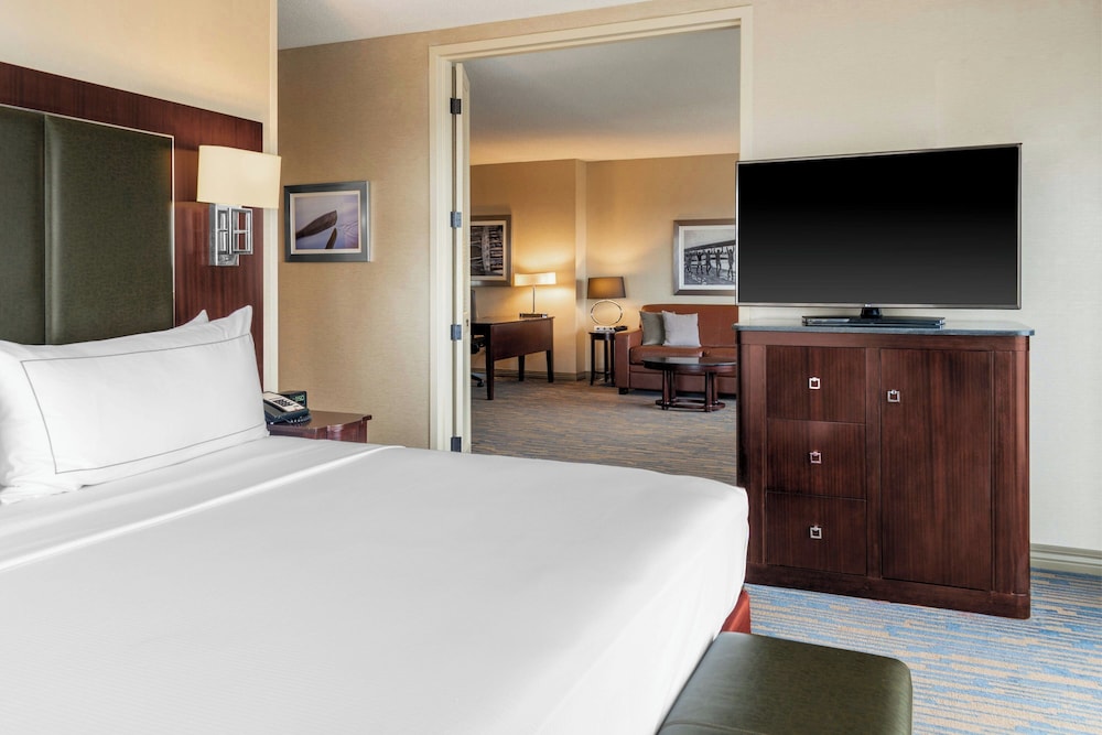 The Capital Suites Hotel 18/60