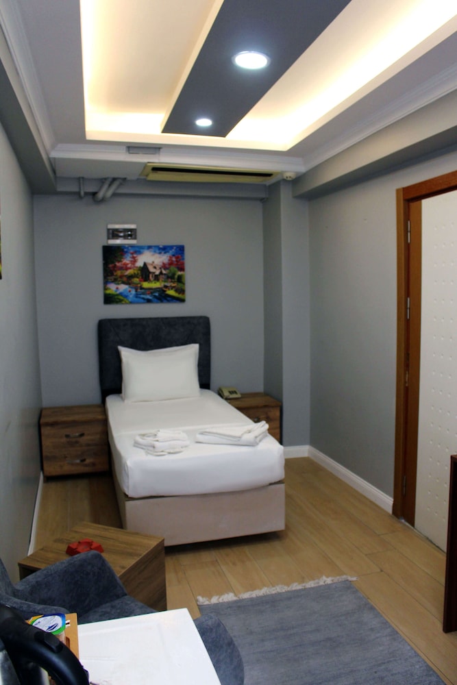 Avist Hotel 14/50