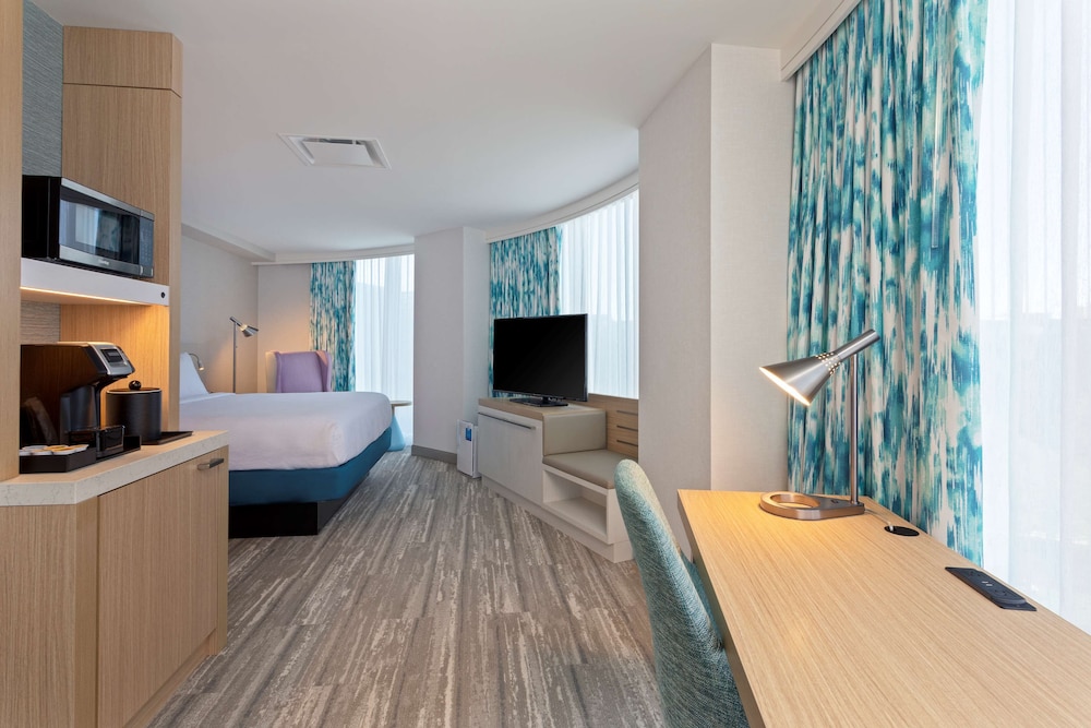 Hilton Garden Inn Boston Brookline Ma 19/57