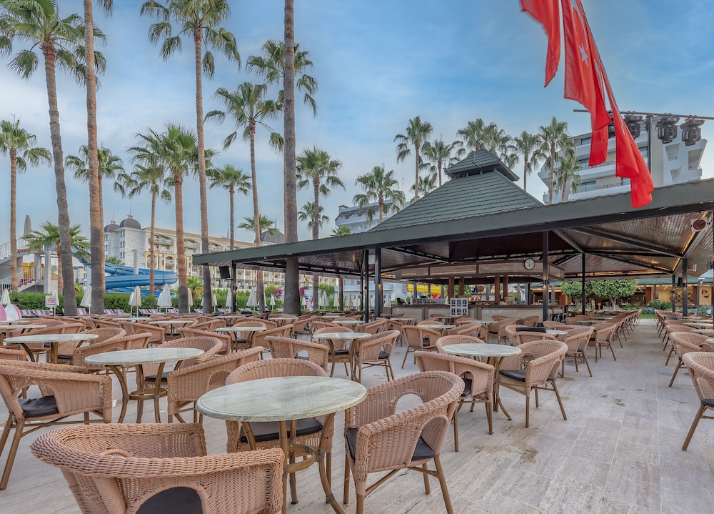 Meryan Hotel 27/51