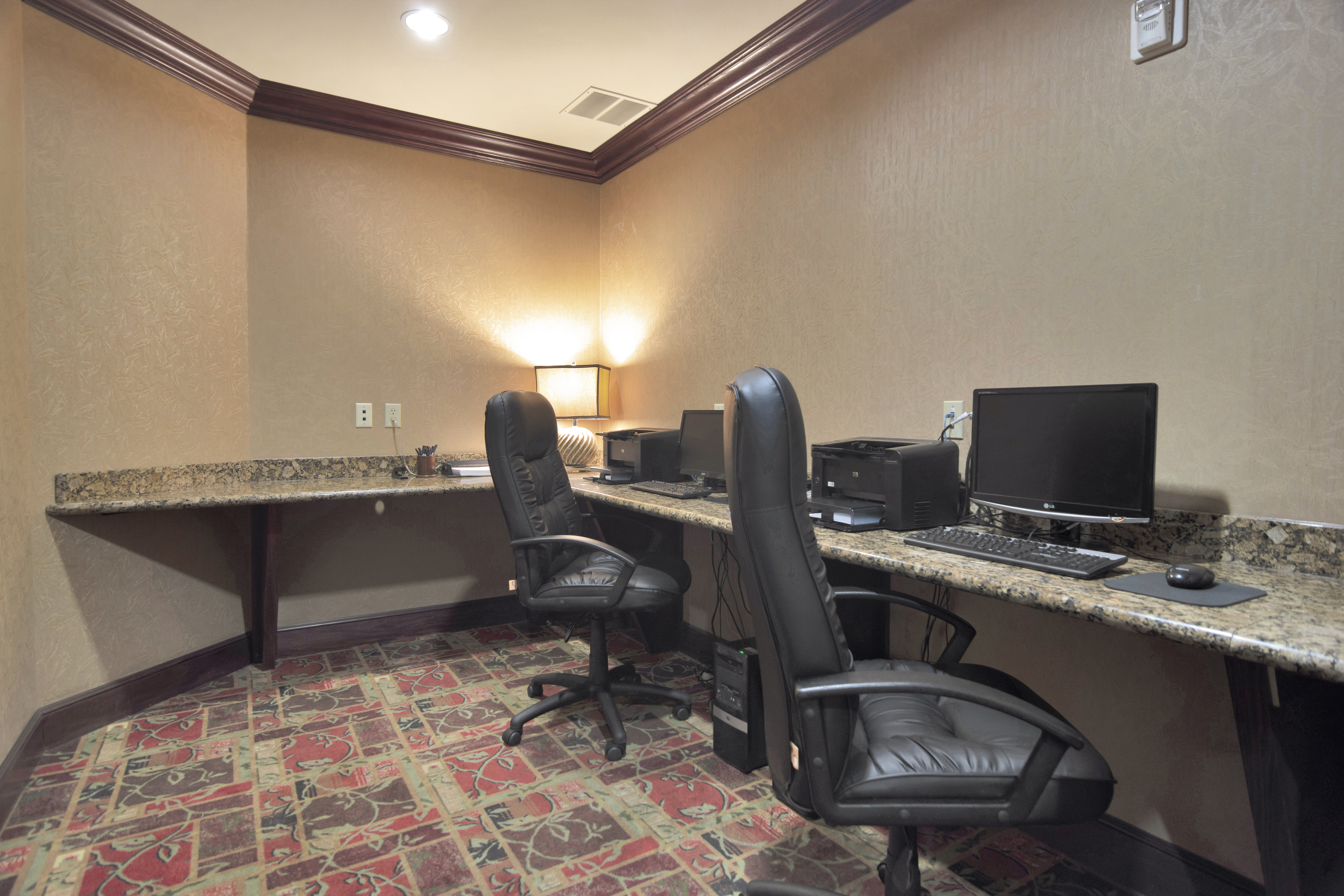 Holiday Inn Express Hotel And Suites Dfw West Hurst 67/74