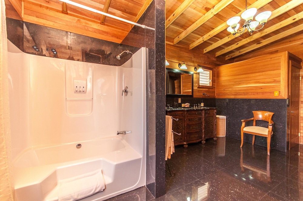 Royal, Suite, King Bed, River View