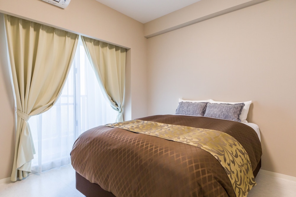 Deluxe, Triple, 3 Double Beds
