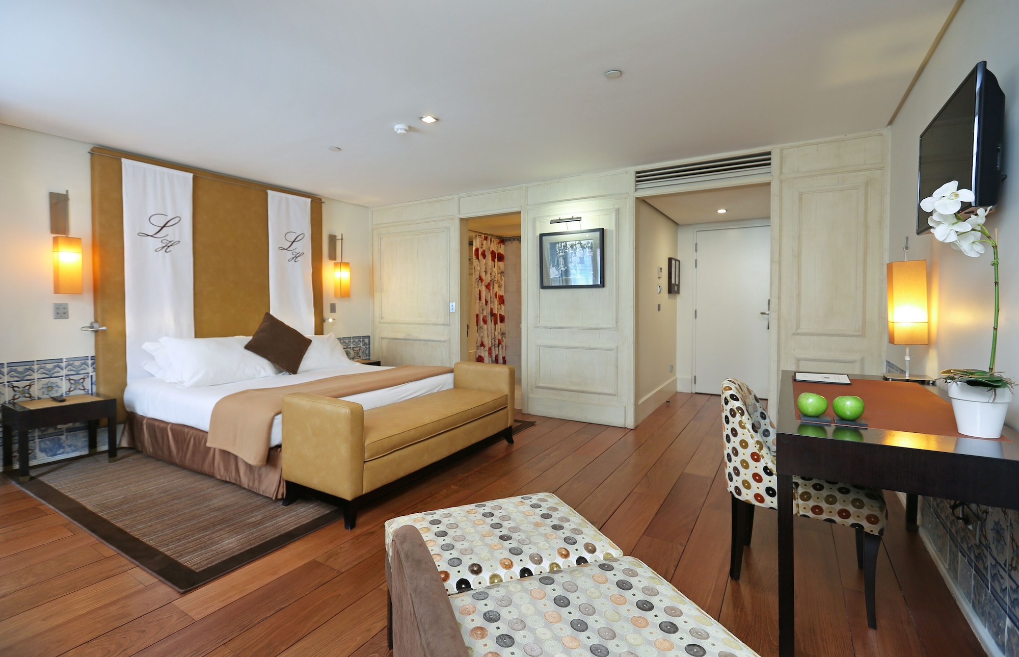 rooms