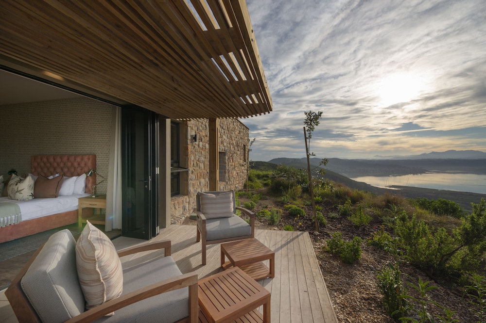 Alkira Lodge 25/33