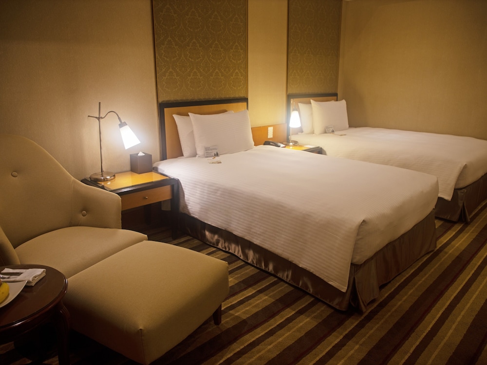 Lees Hotel 32/51