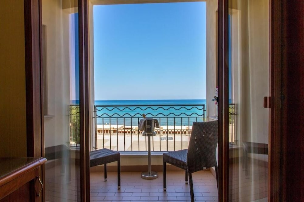 Hotel Riva del Sole 49/50
