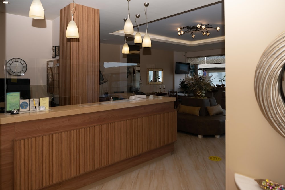 Kronos Hotel 14/50