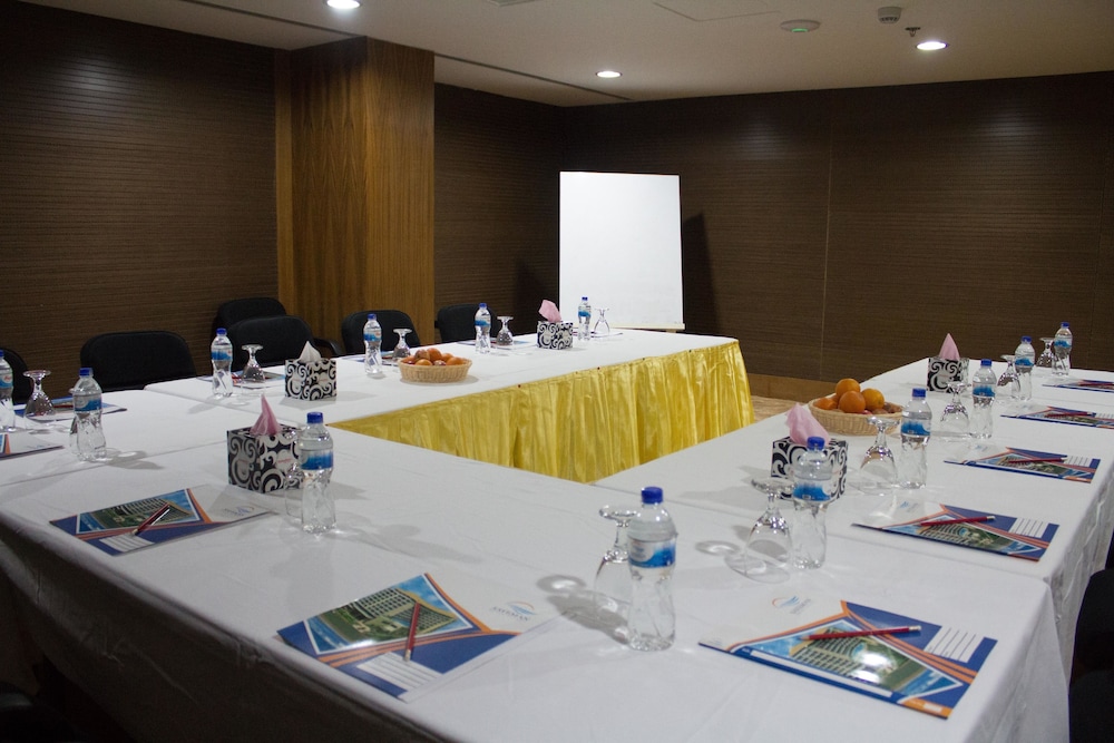 Sayeman Beach Resort 53/55