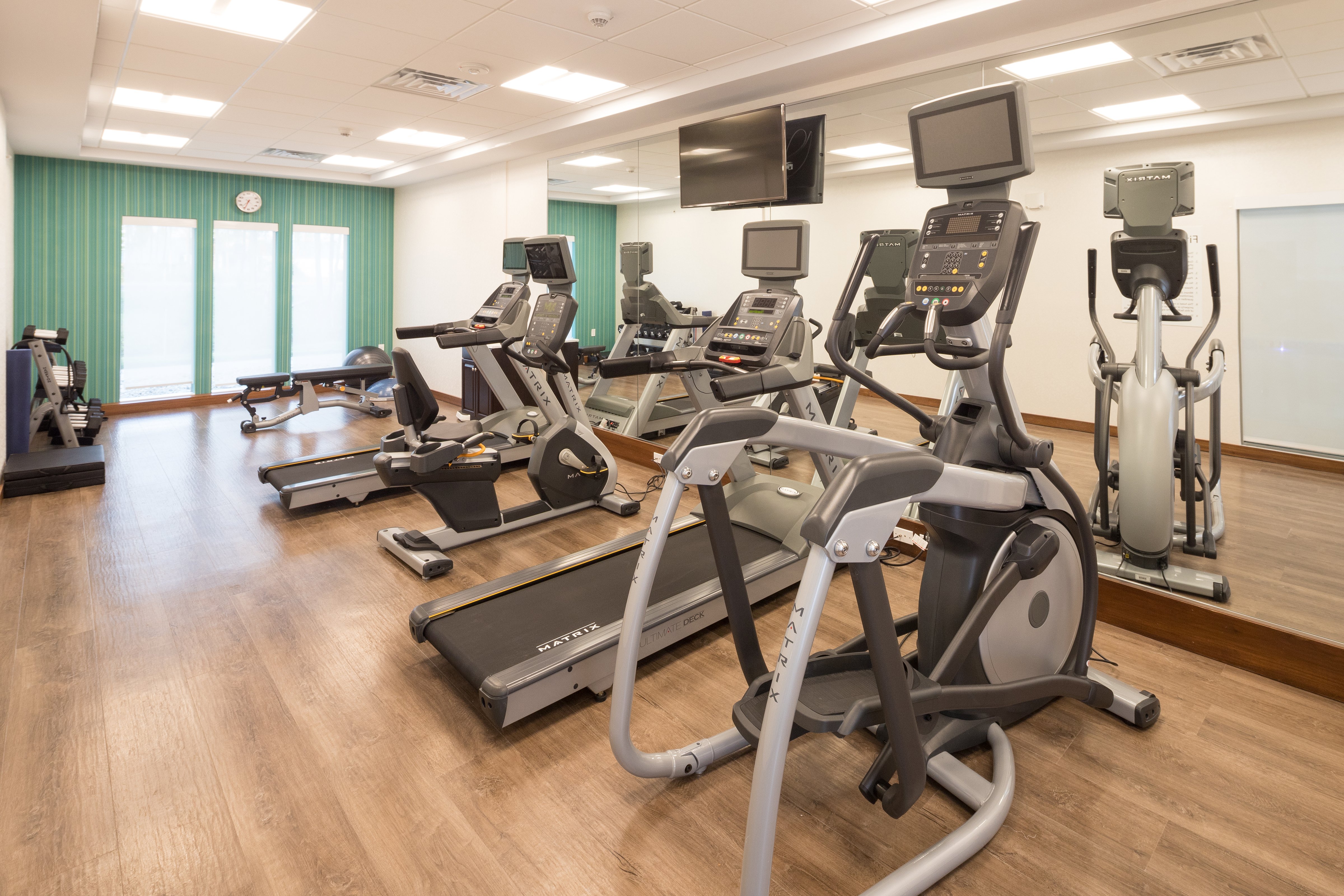 Holiday Inn Express Hotel Suites Bay City 29/49