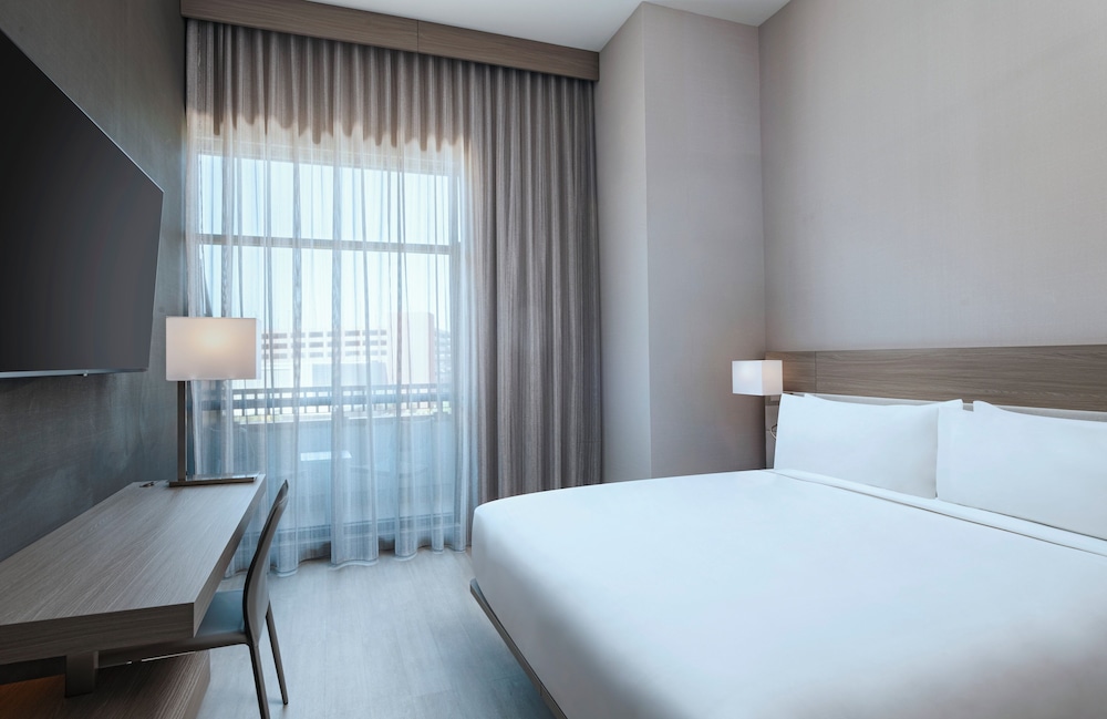 AC Hotel Phoenix North Norterra 10/50