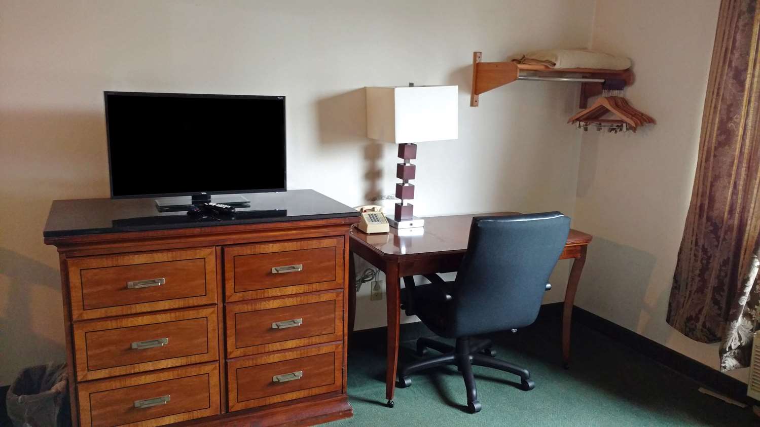 Americas Best Value Inn Zumbrota 17/21