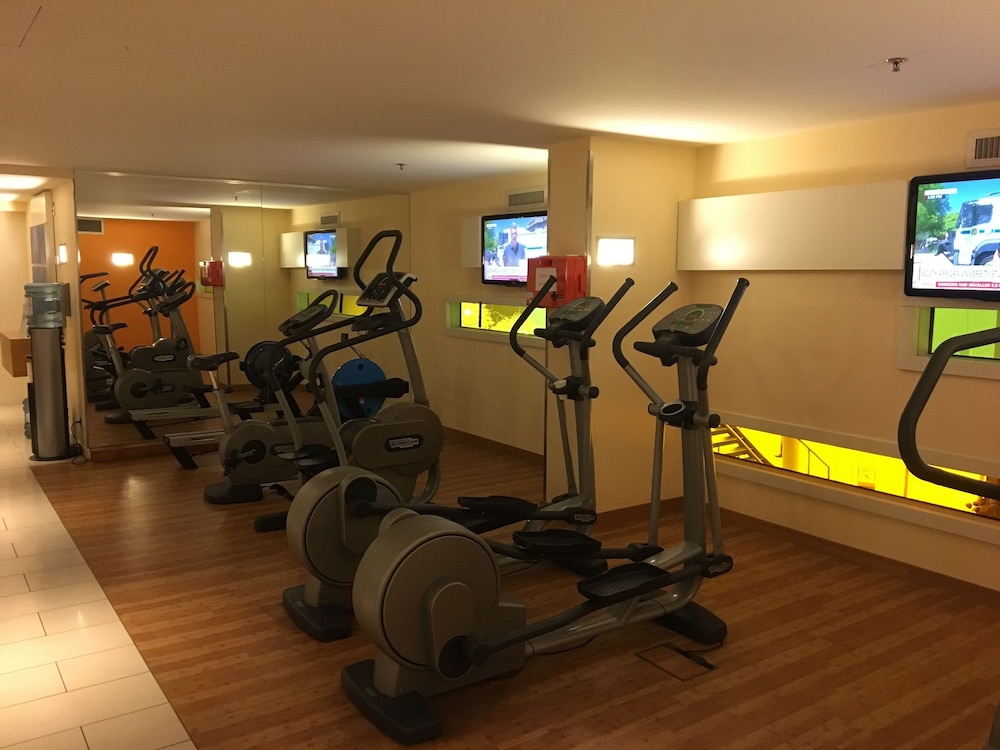 Movenpick Amsterdam City Centre 44/75