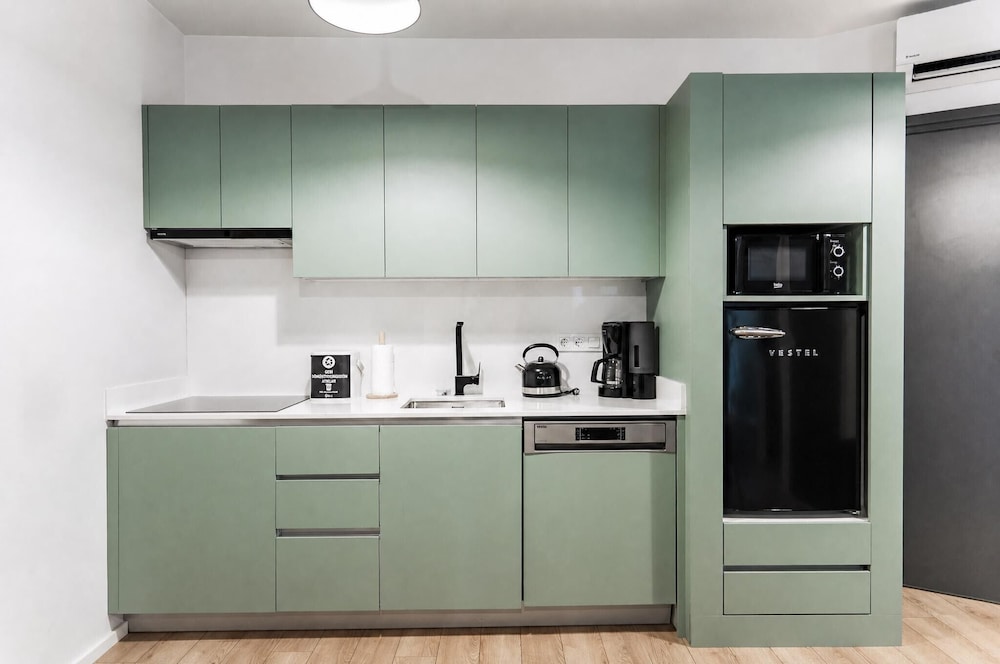 Bird Nest Suites 37/47