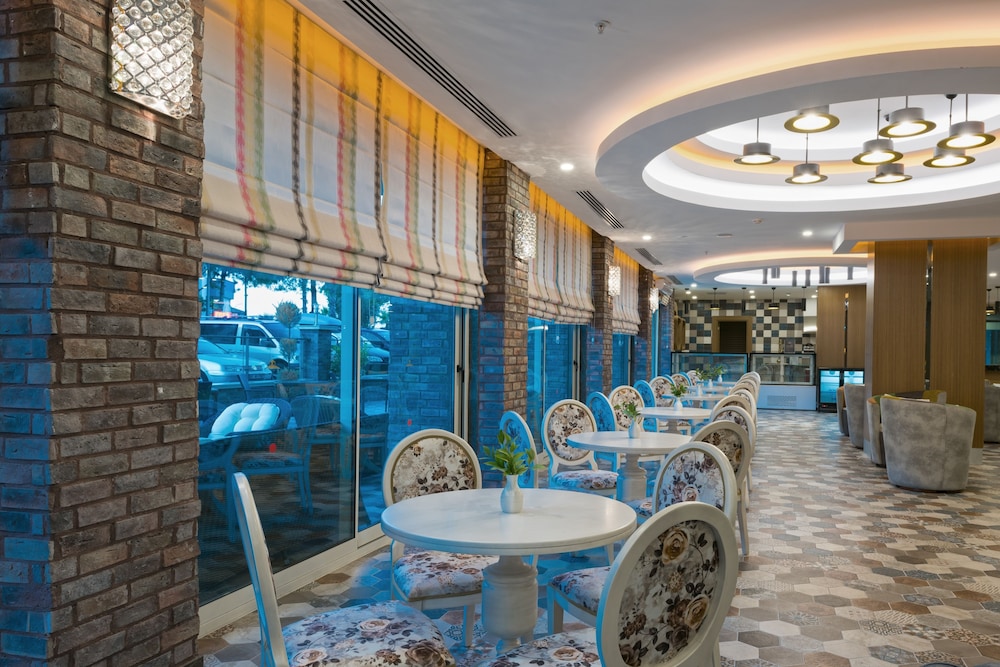 Asia Beach Resort & Spa Hotel 54/74