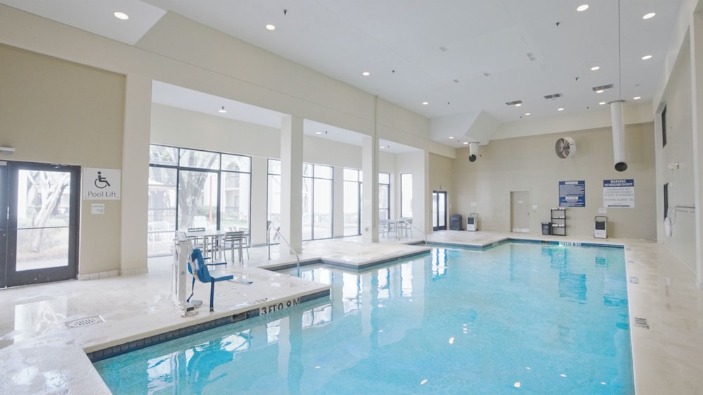 Holiday Inn Irving - Las Colinas, an IHG Hotel 22/64