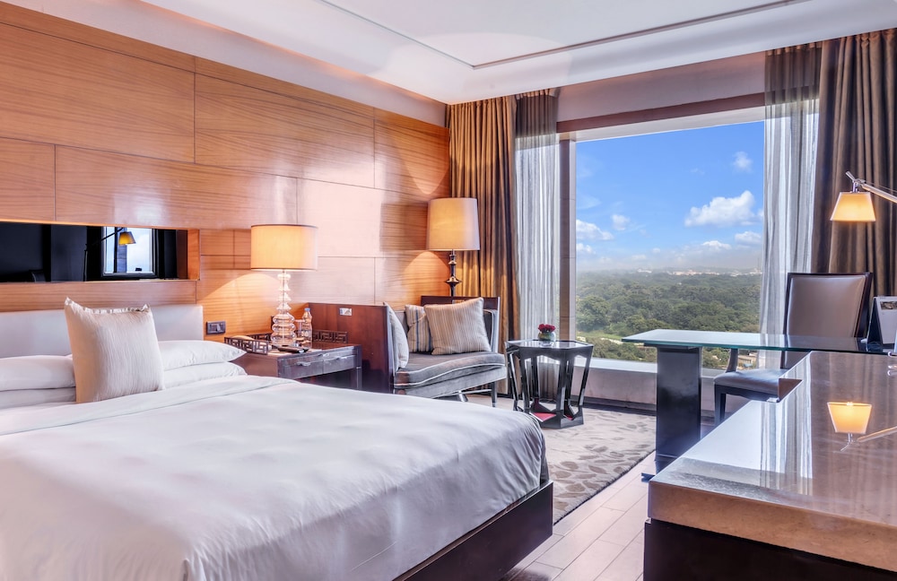 The Leela Ambience Gurugram Hotel And Residences 18/80