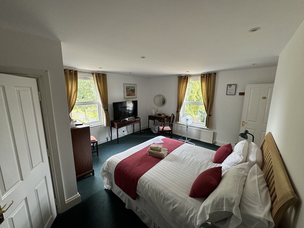 Hookwood Lodge 9/42