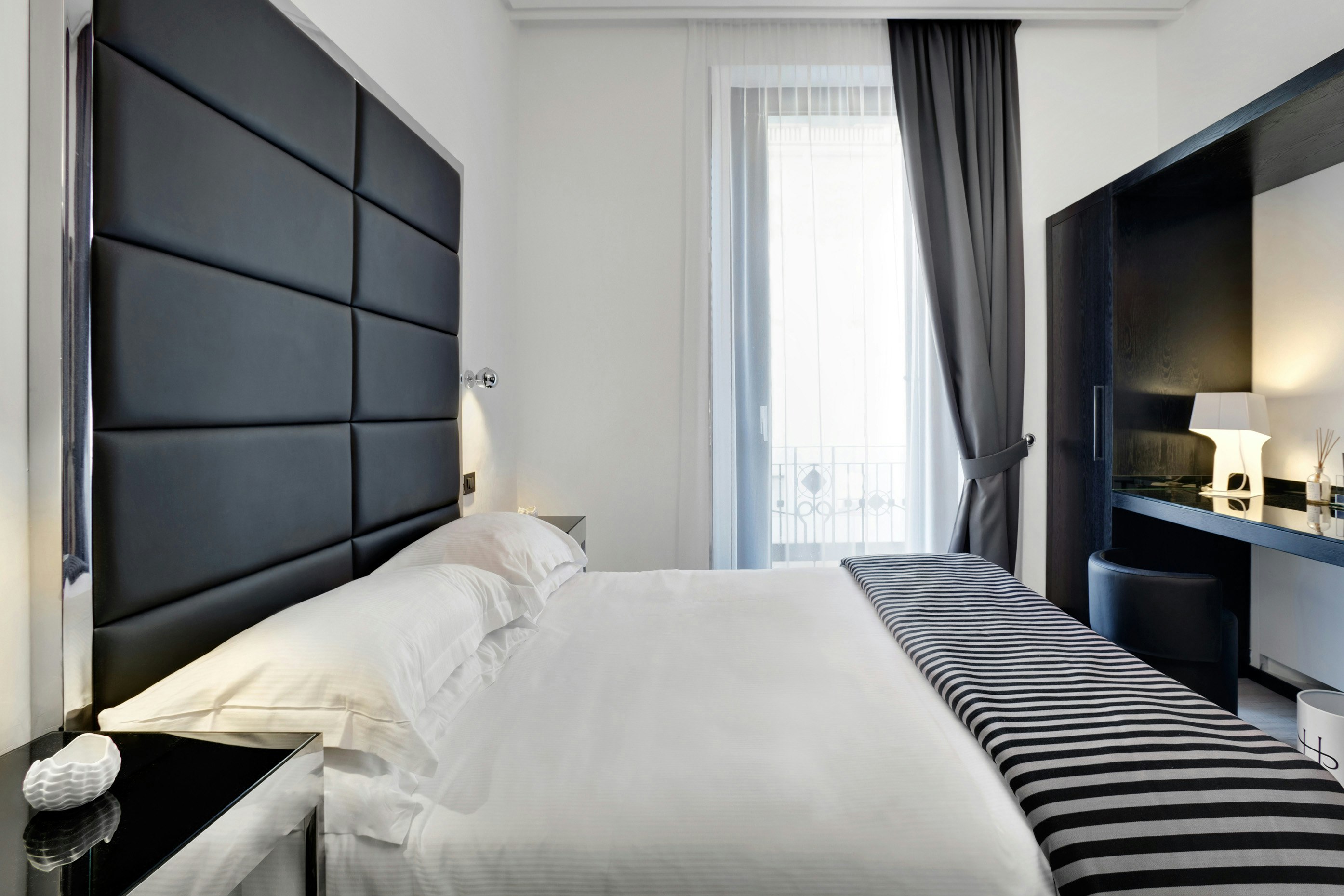 LHP Hotel Napoleon 14/64