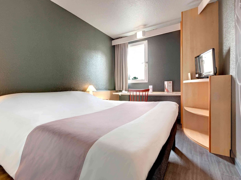 ibis La Roche sur Yon 17/73
