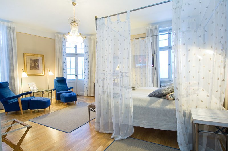 GRAND HOTELL HORNAN 6/15