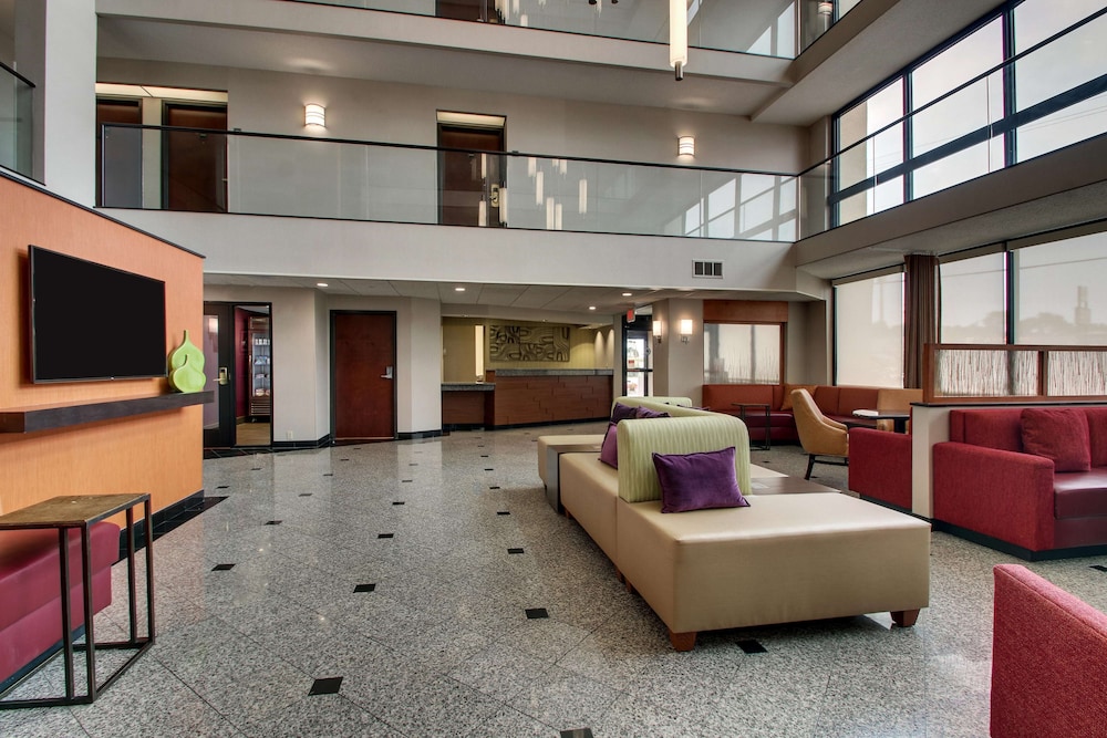 Drury Inn and Suites Bowling Green KY 28/50