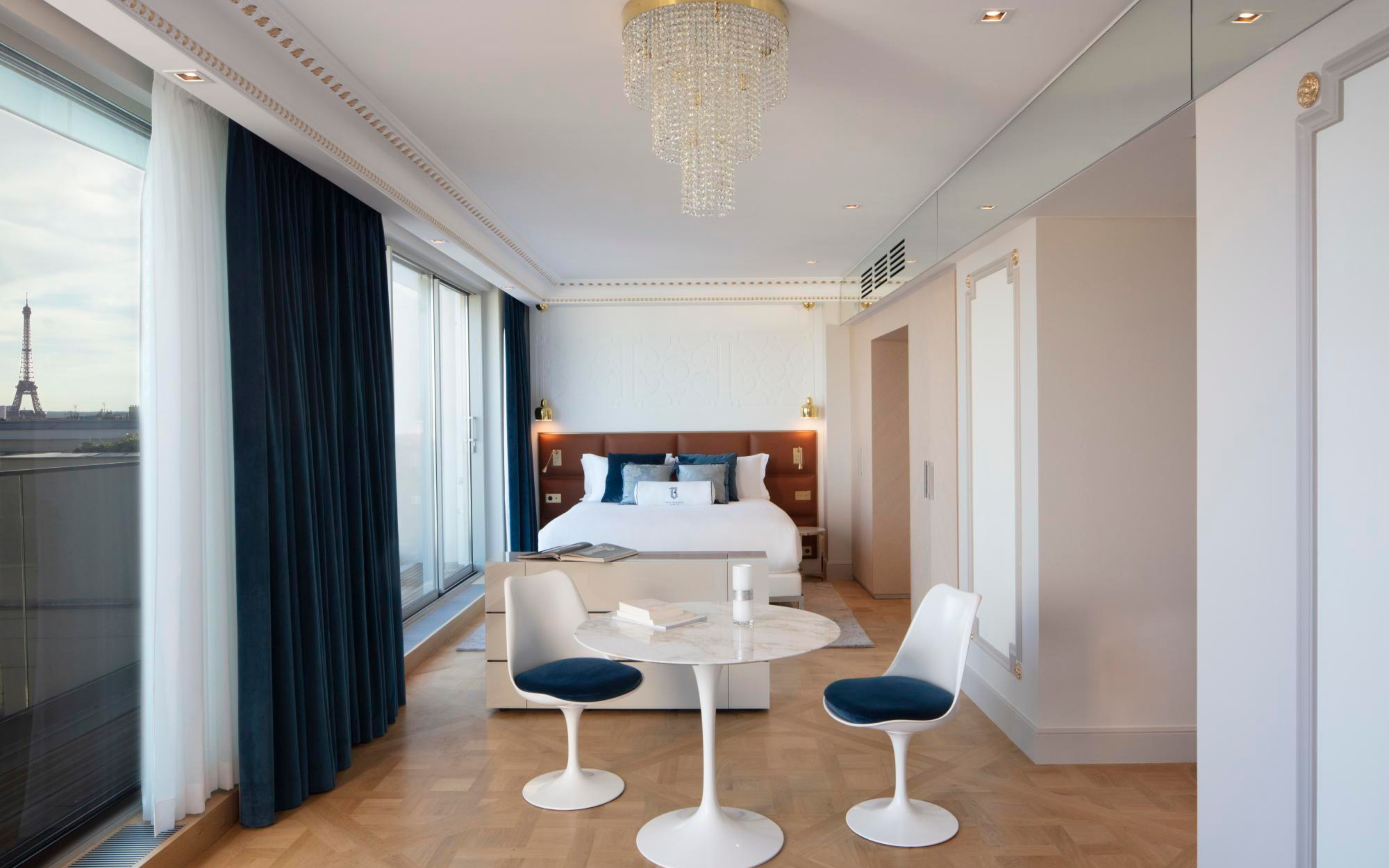 Prestige Eiffel Suite