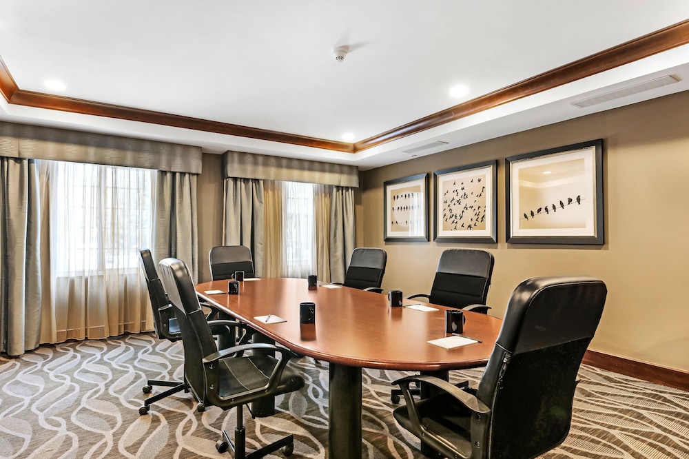 Staybridge Suites Philadelphia-Mt. Laurel 46/50