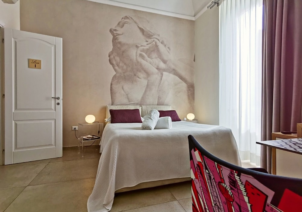 Titti Artistic B&B 15/45