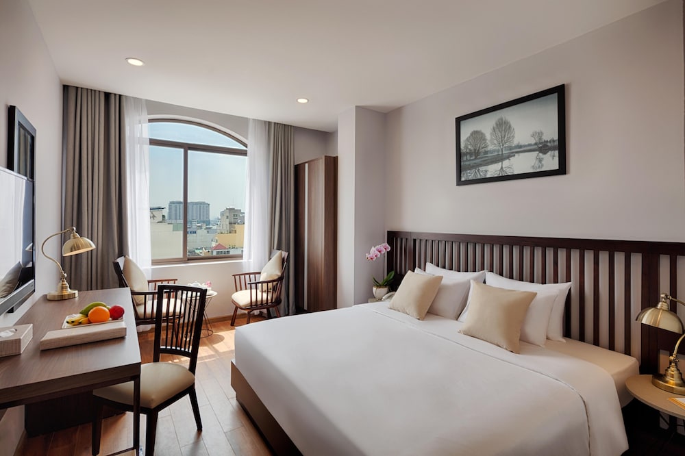 Happy Life Grand Hotel and Sky Bar 26/74
