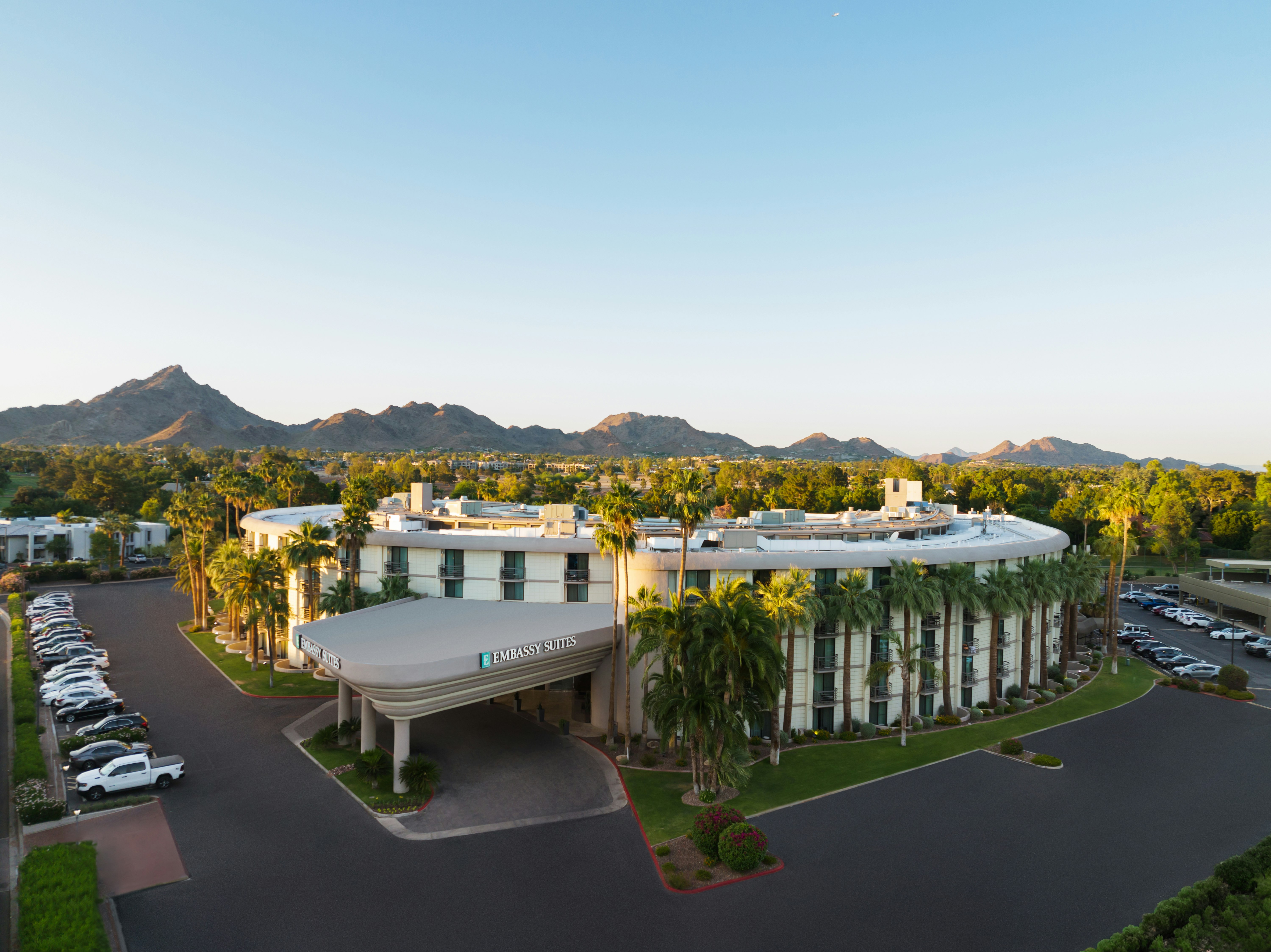 Embassy Suites by Hilton Phoenix Biltmore 40/45