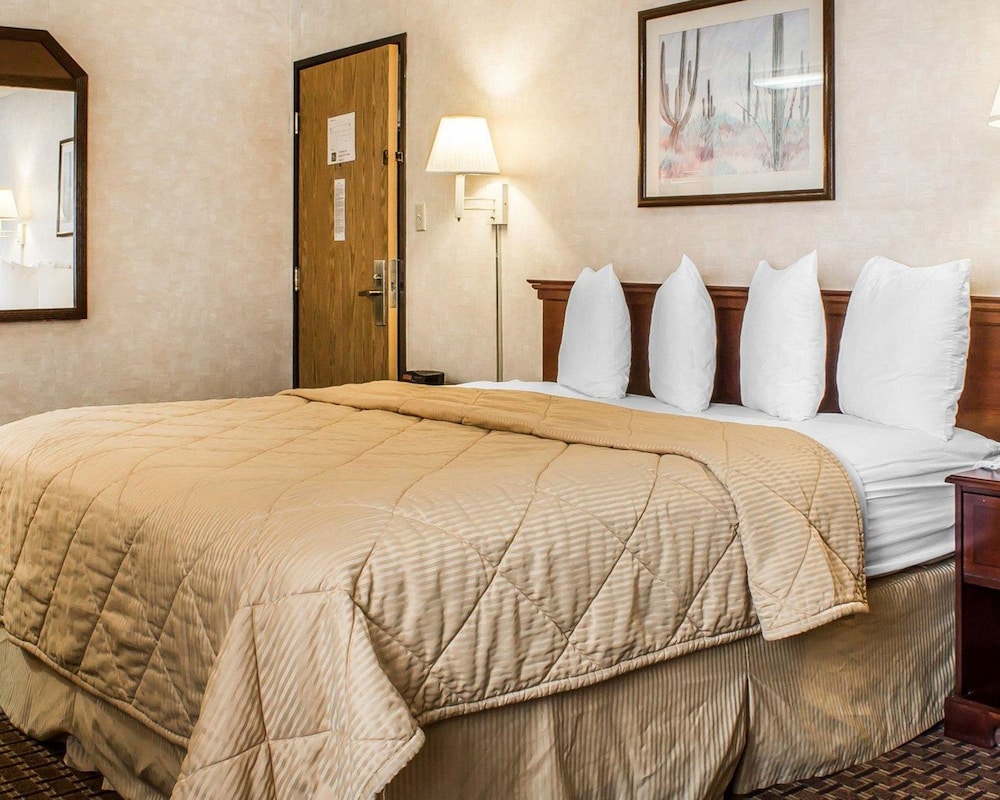 Quality Inn & Suites Yuma 10/50