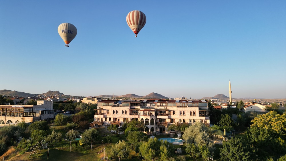 KARLIK EVI HOTEL - SPECIAL CATEGORY 42/51
