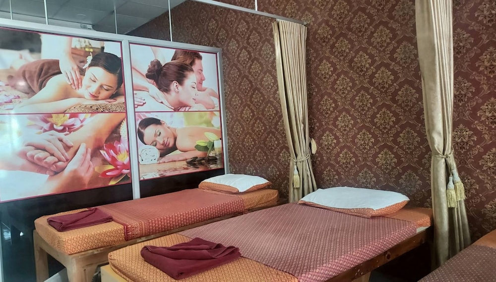 Lewit Hotel Pattaya, a member of Radisson Individuals 17/50