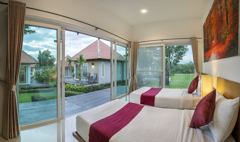 فيلا بسريرين منفصلين، Lucerne Villa Resort 2/4