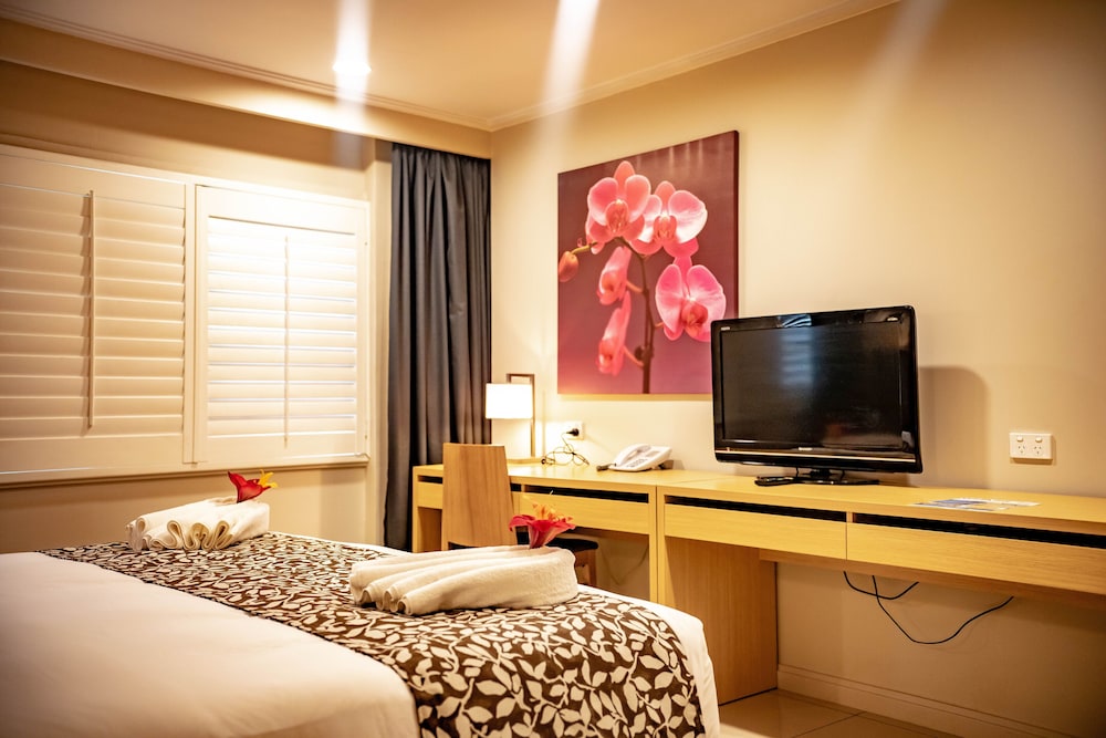 Highlander Hotel and Apartments 12/51