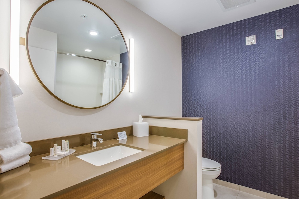 Fairfield Inn & Suites by Marriott Rolla 12/46