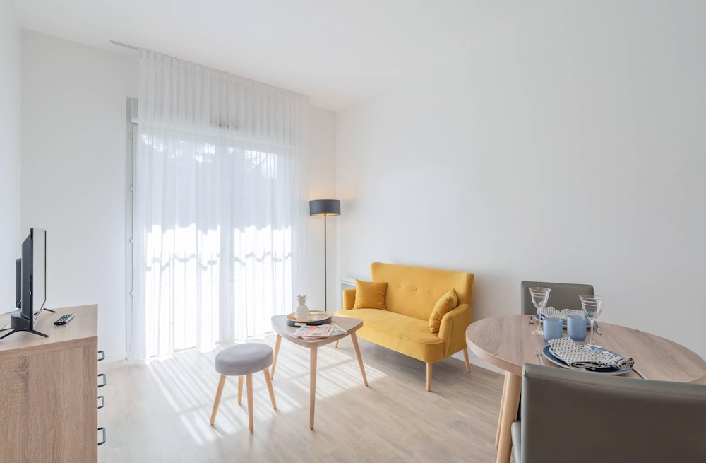 Quality Aparthotel Parc Marne la Vallee 8/19