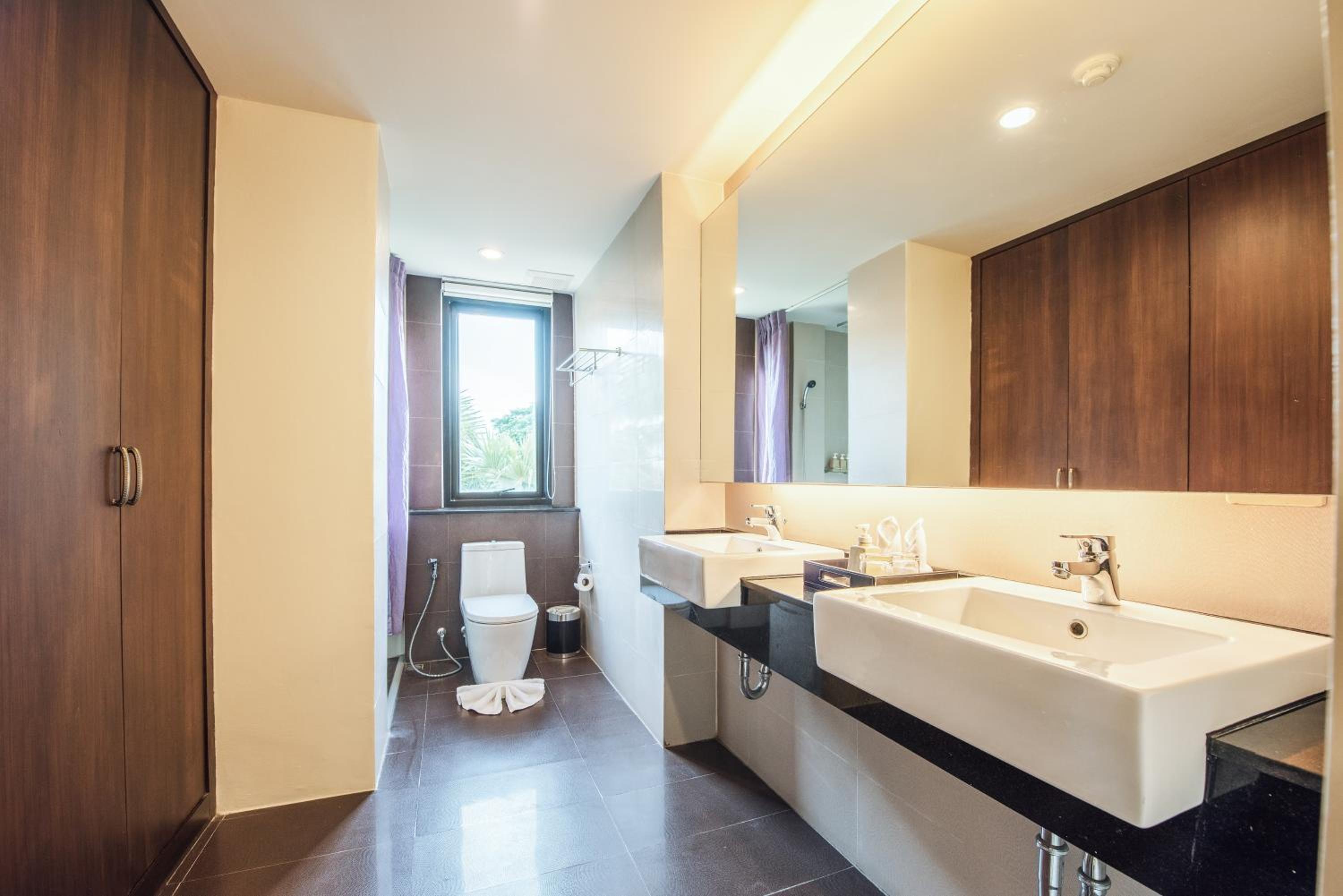 غرفة بسرير كوين بجاكوزي، Kiang Haad Beach Hua Hin 7/8