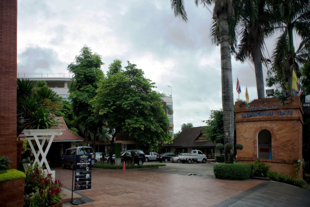 Chiang Mai Gate 39/48