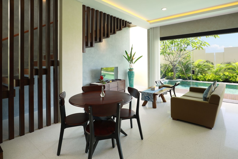 The Miracle Nusa Dua 32/50