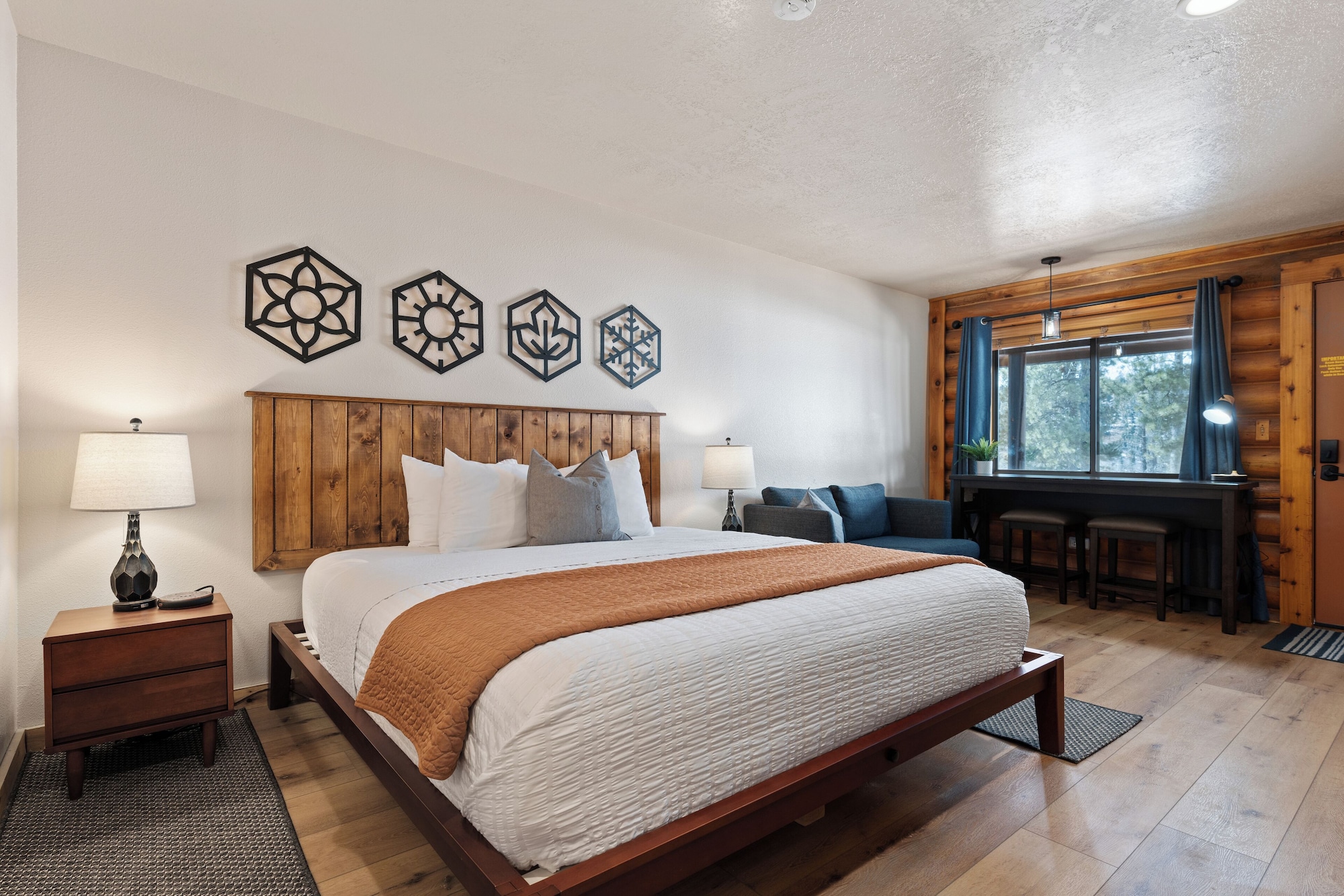 Four Seasons, Suite, King Bed