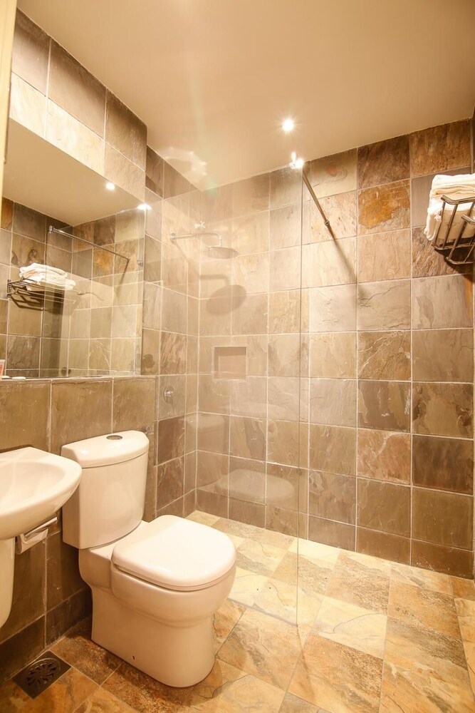 Art Cottage Boutique Hotel 58/64