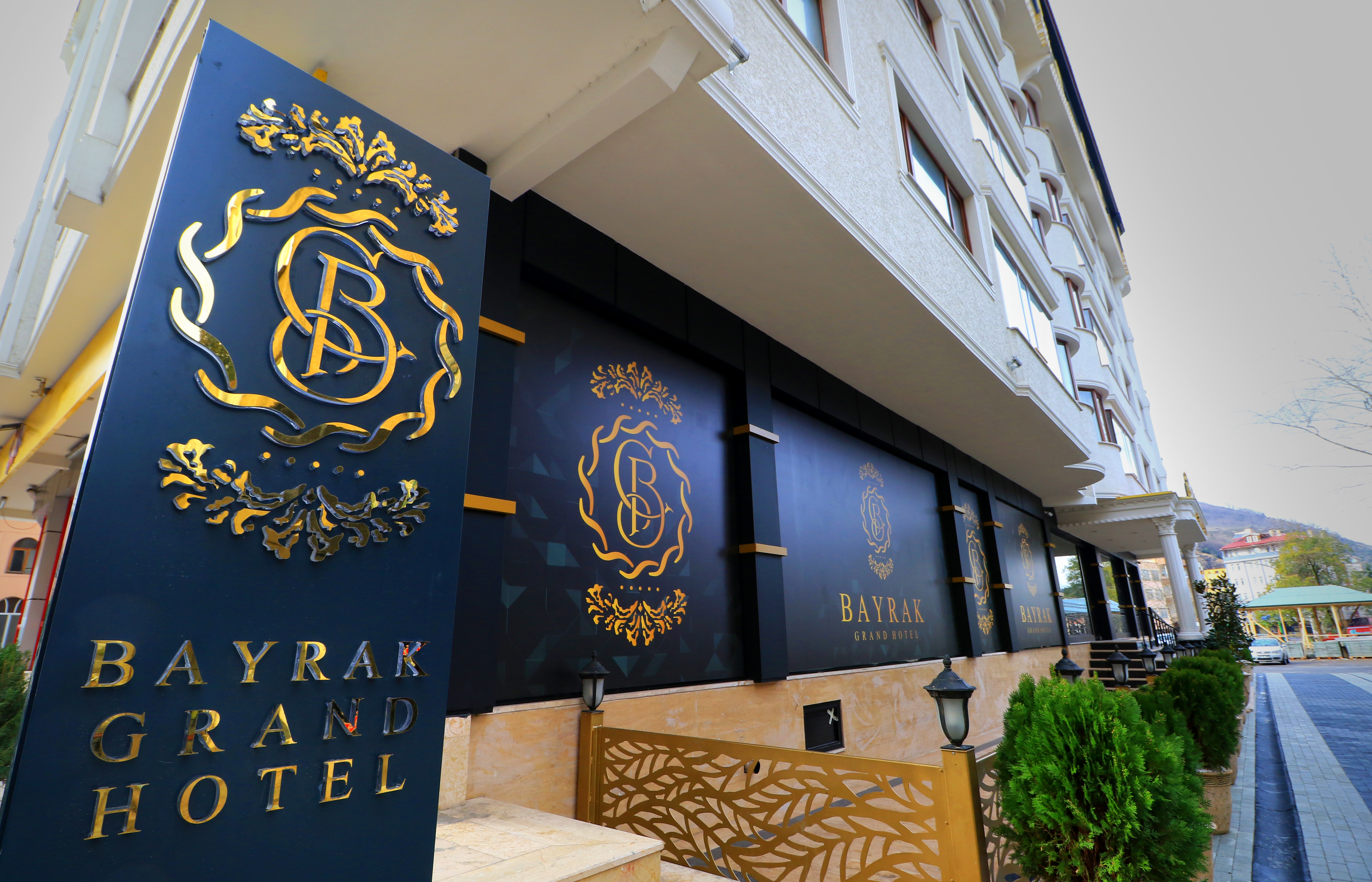 Bayrak Grand Hotel 6/50