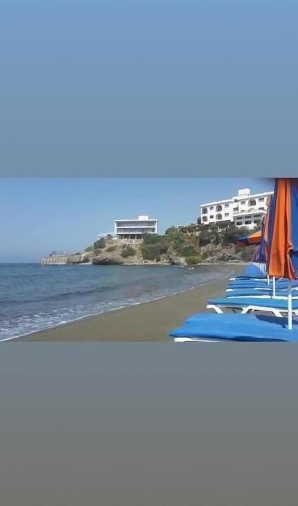 E.J Pyrgos Bay Hotel 30/41