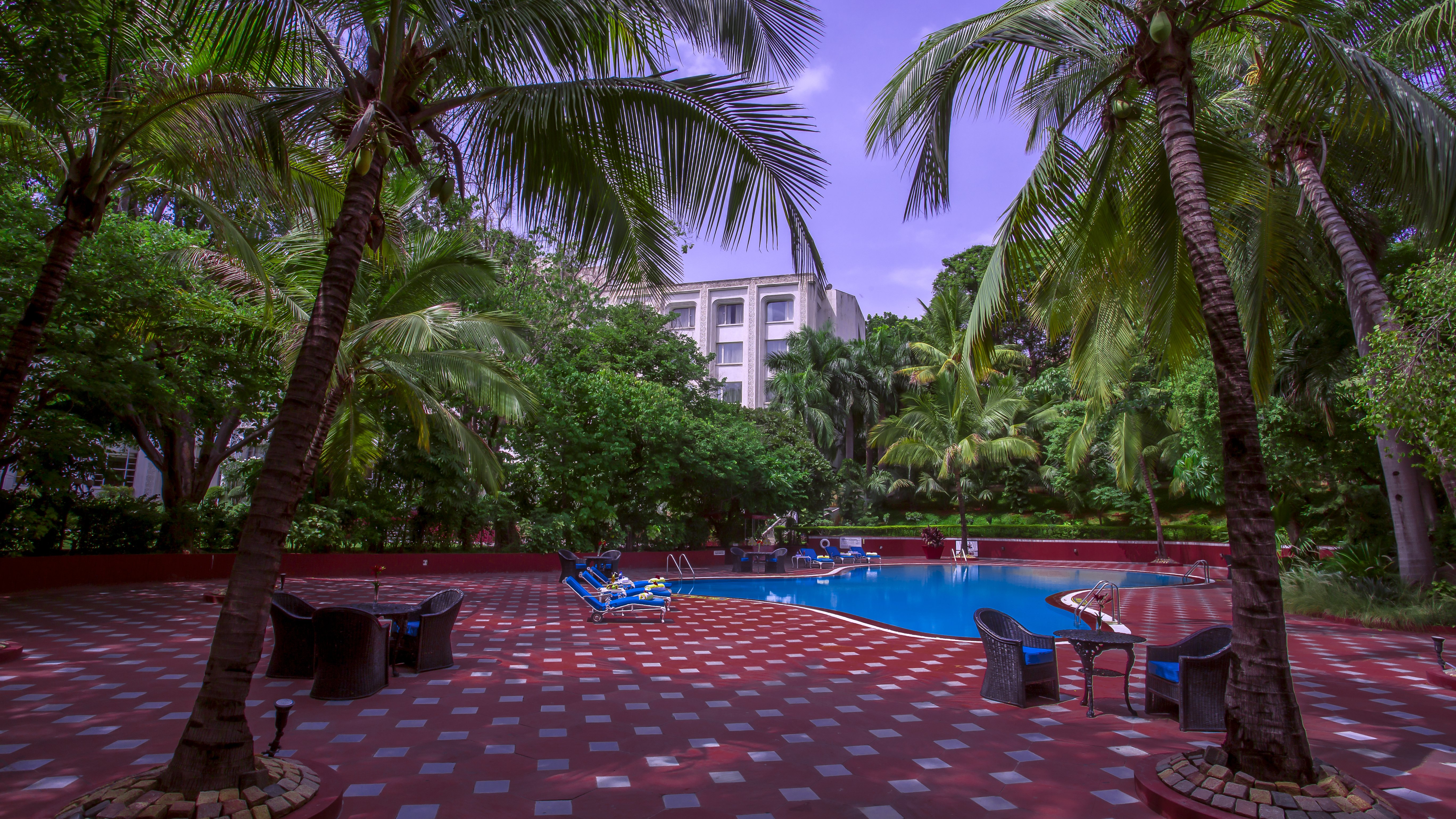 TAJ DECCAN 75/82